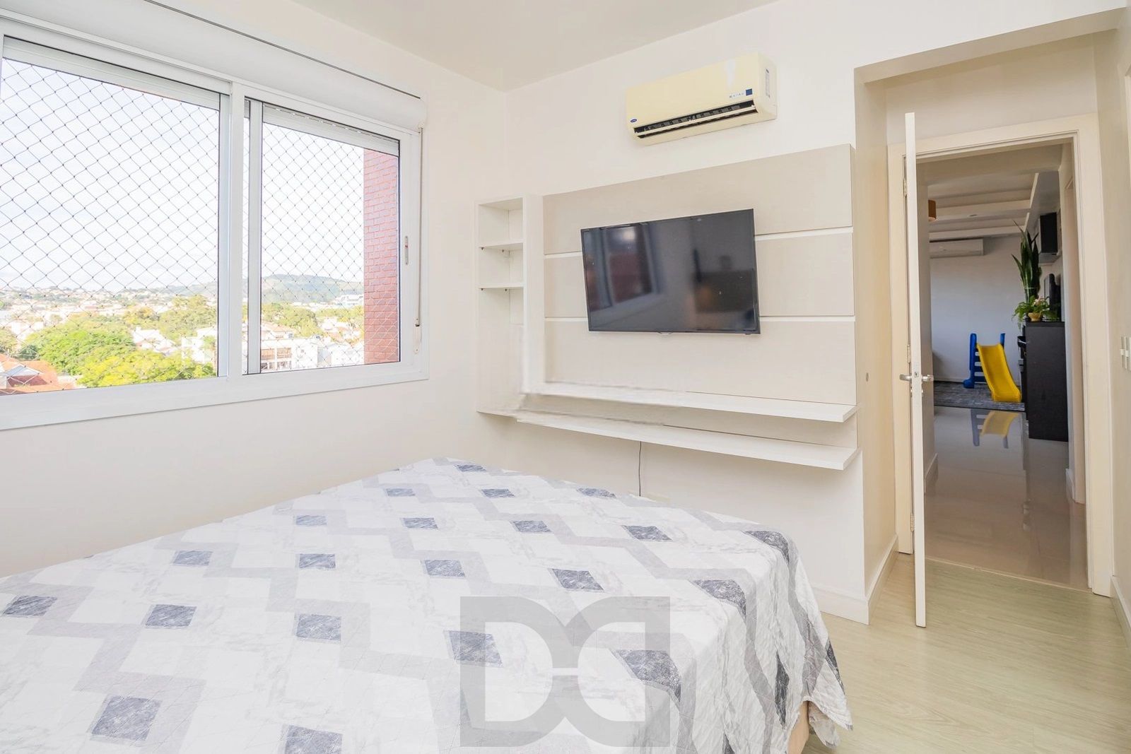 Apartamento 2 Dormitórios com Suíte e 2 Vagas no Jardim Botânico – Porto Alegre — foto 10