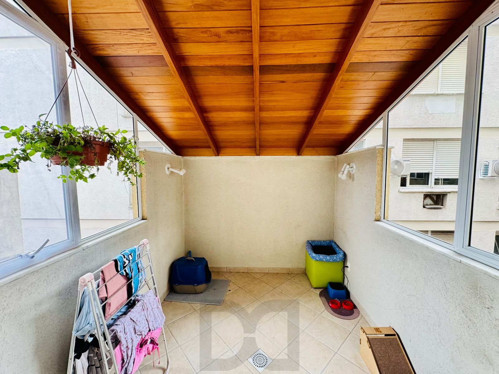 Duplex na Bela Vista, 2 dormitórios com espaço para home office, lareira e 2 vagas — foto 6