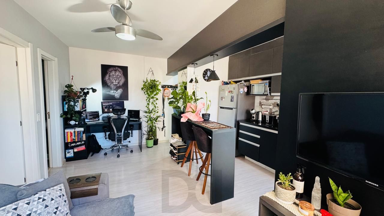 Apartamento 1 Dormitório Semimobiliado no Bairro Partenon — foto 1
