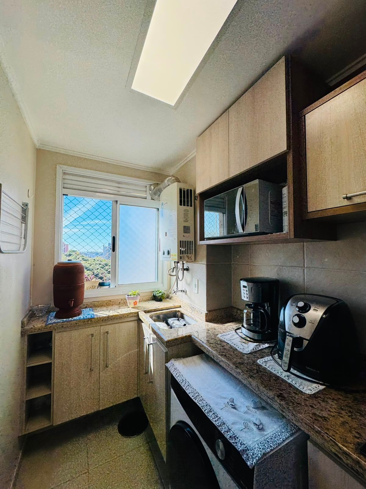 Apartamento Semimobiliado com 3 Dormitórios e Infraestrutura Completa — foto 11