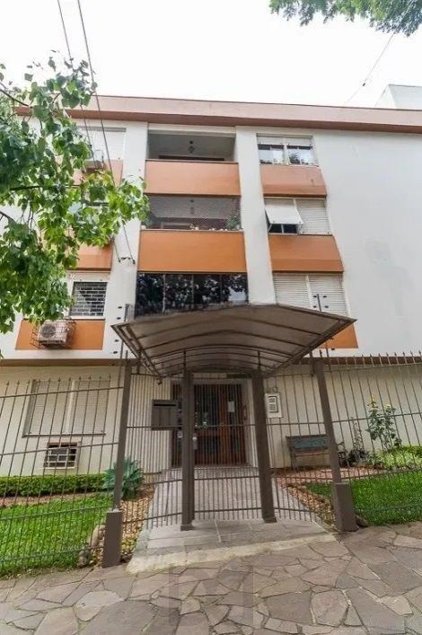 Amplo apartamento de 3 dormitórios com sacada e vaga coberta no Petrópolis — foto 31