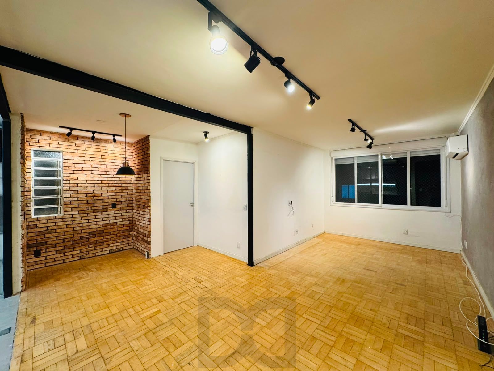 Apartamento reformado de 3 dormitórios com churrasqueira e vaga no Petrópolis — foto 15