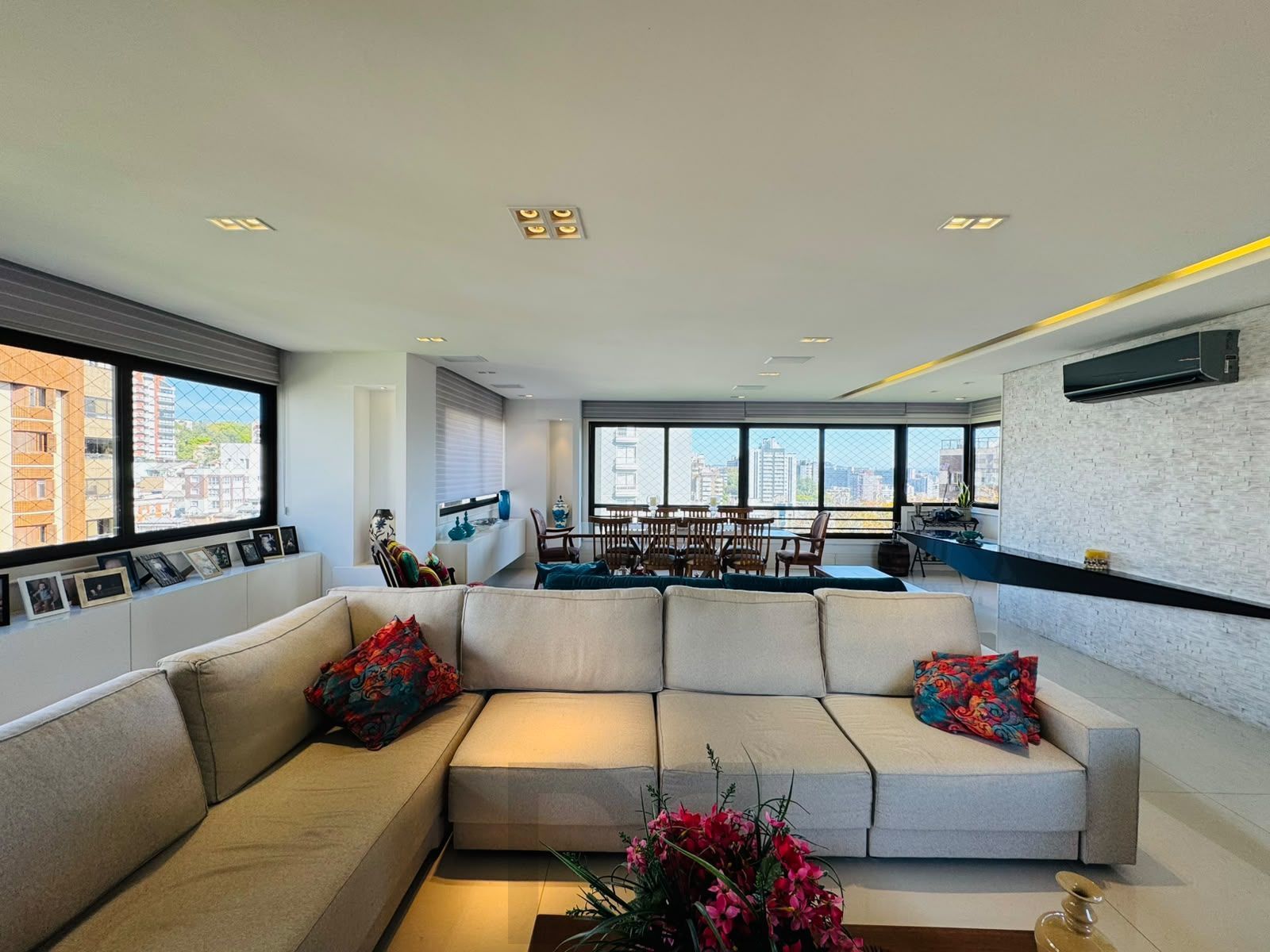 Apartamento de 3 suites e 3 vagas no Bairro Rio Branco em Porto Alegre — foto 4