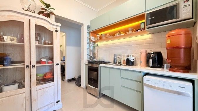 Apartamento Reformado com 3 Quartos e Sacada no Coração do Bom Fim, Próximo à Redenção — foto 4