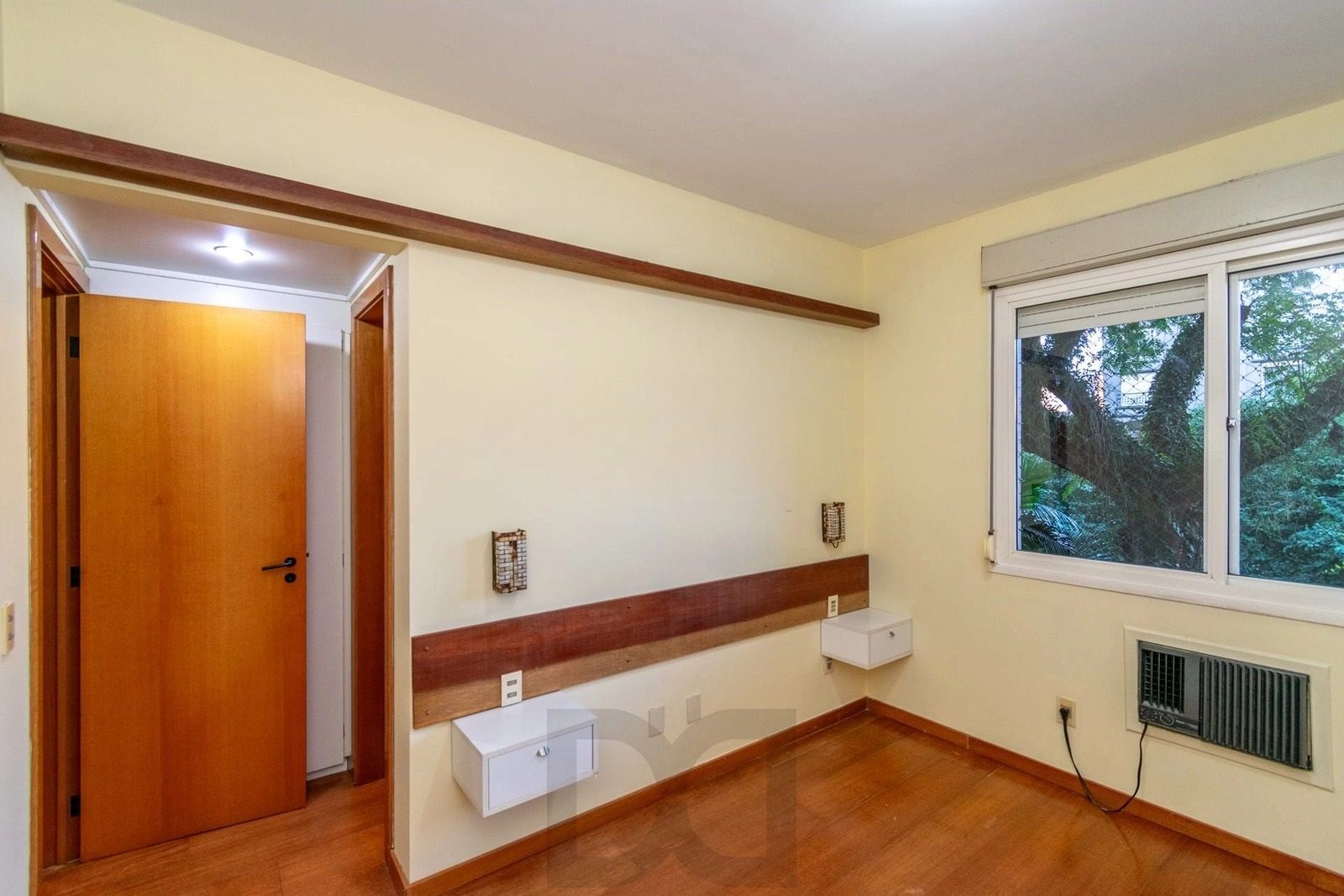 Apartamento Semimobiliado de 2 Dormitórios com Suíte no Boa Vista — foto 11