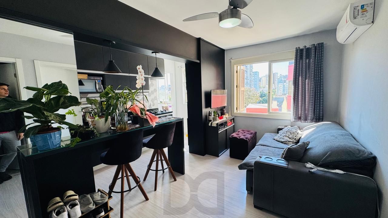 Apartamento 1 Dormitório Semimobiliado no Bairro Partenon — foto 2