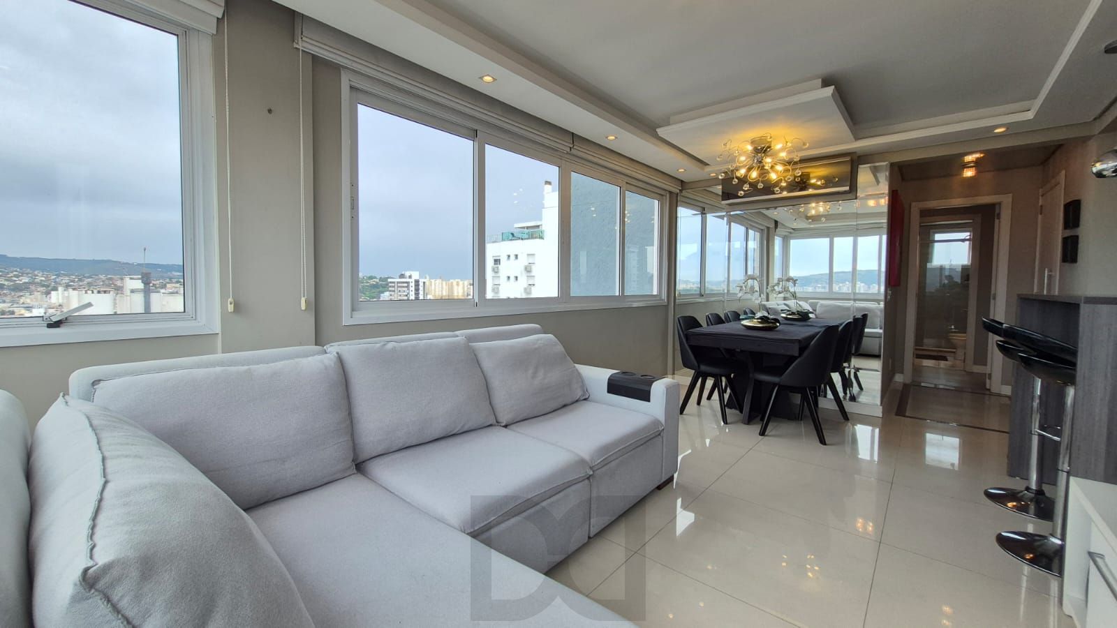 Vende lindo apartamento no coração do bairro Petrópolis, Porto Alegre.✨ — foto 1