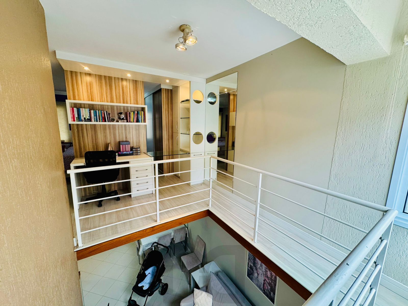 Duplex na Bela Vista, 2 dormitórios com espaço para home office, lareira e 2 vagas — foto 12
