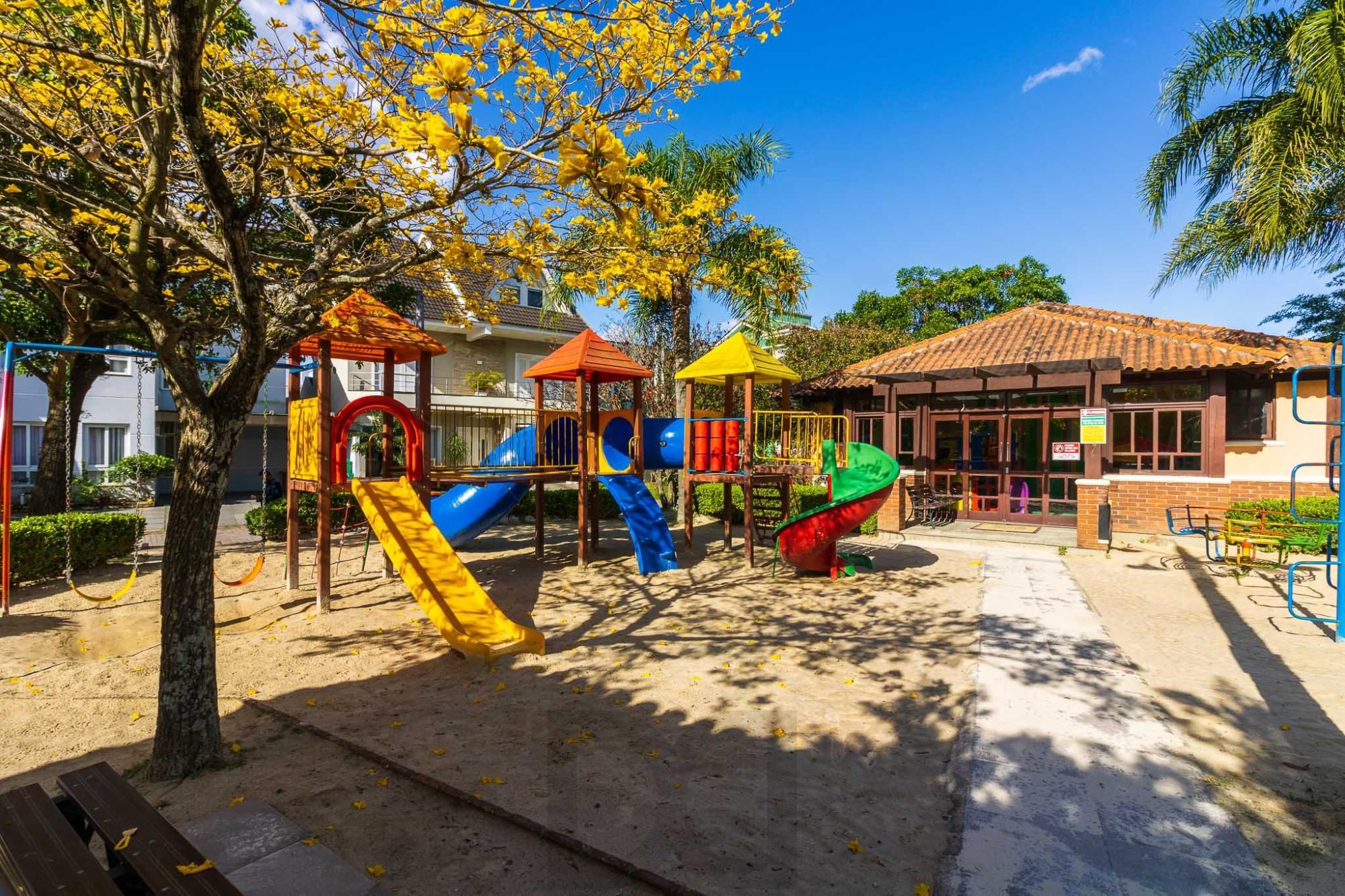 Casa de esquina com 4 dormitórios no Ecoville — foto 75