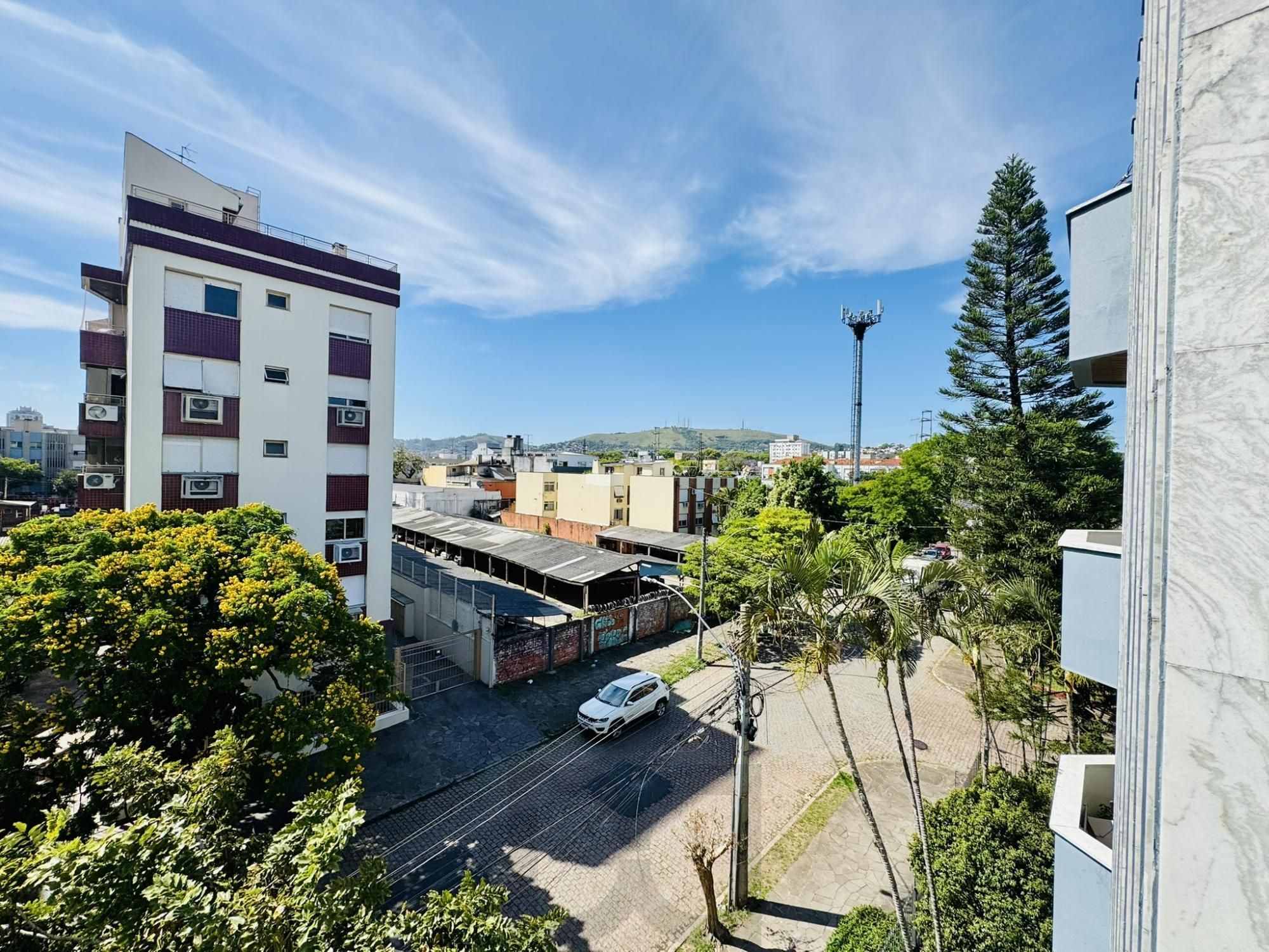Apartamento 1 Dormitório Reformado com Sacada e Churrasqueira no Jardim Botânico — foto 16