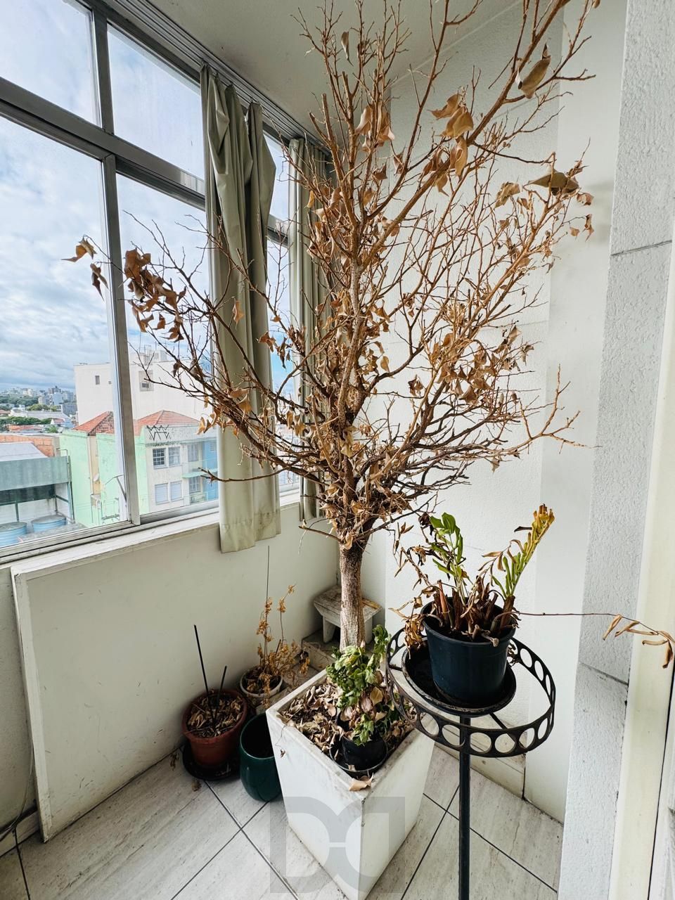 Apartamento Semimobiliado com 3 Dormitórios, 1 Suíte e Elevador — foto 26