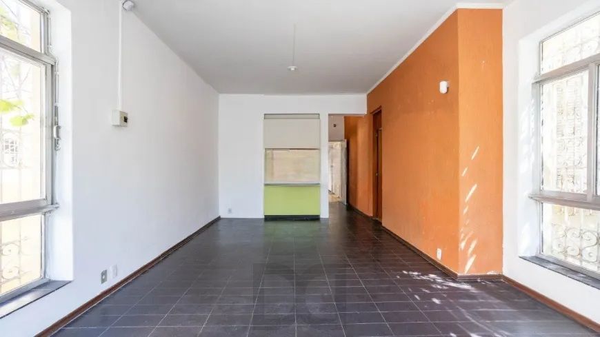 Casa Ampla com Pátio e Excelente Localização no Petrópolis — foto 6