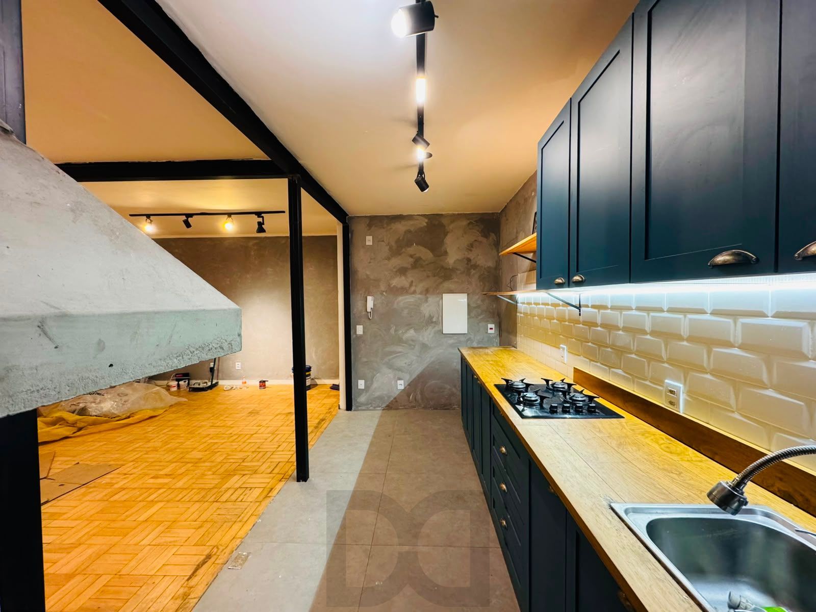 Apartamento reformado de 3 dormitórios com churrasqueira e vaga no Petrópolis — foto 7
