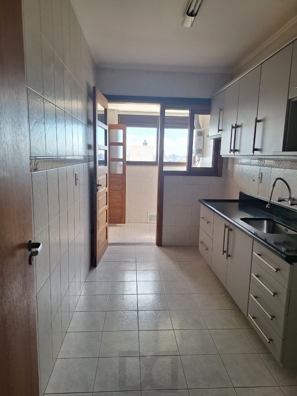 Amplo apartamento de 2D com suíte e vaga — foto 11