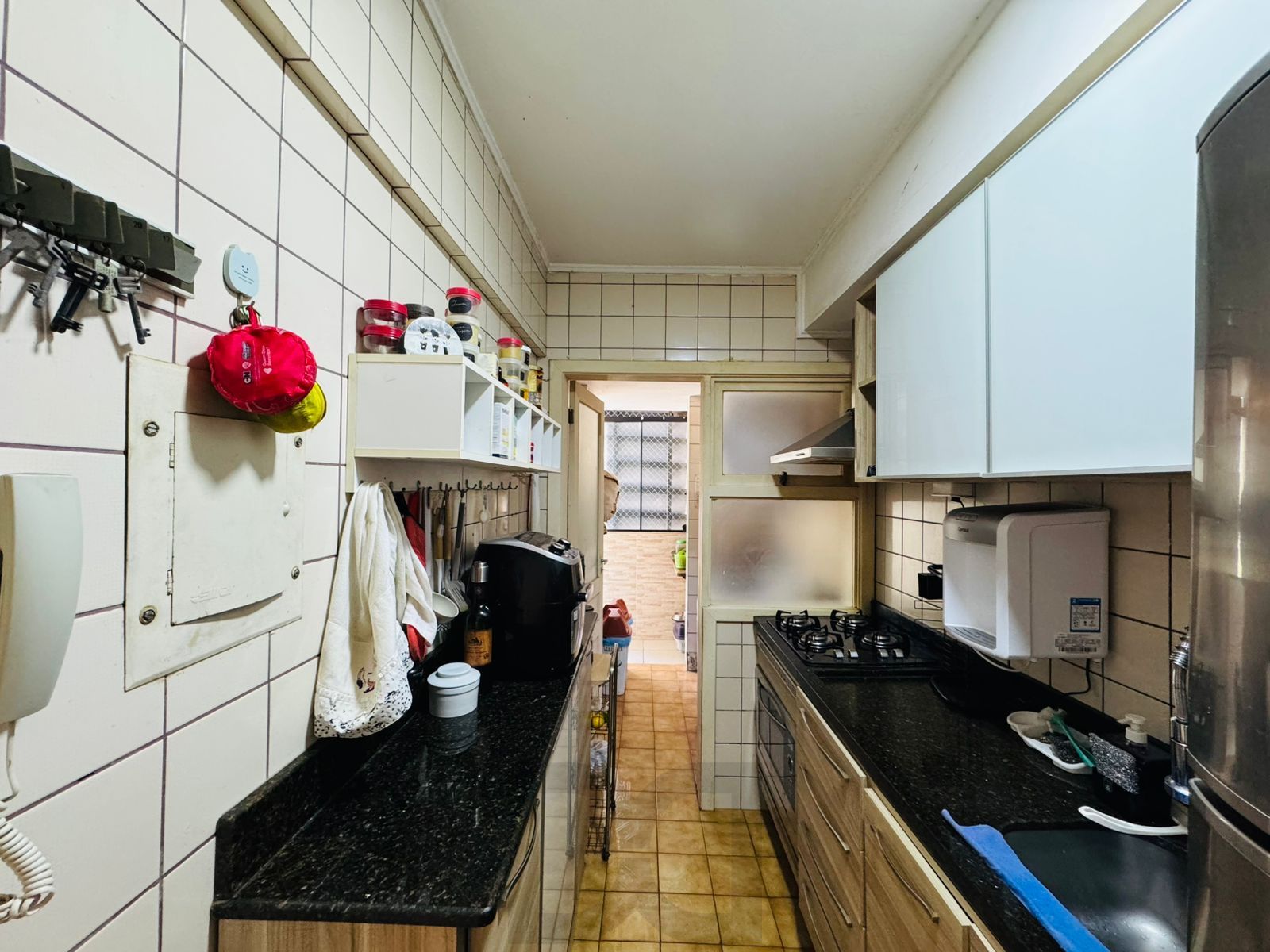 Apartamento Semimobiliado com 94,67 m² Privativos, 3 Dormitórios, — foto 7
