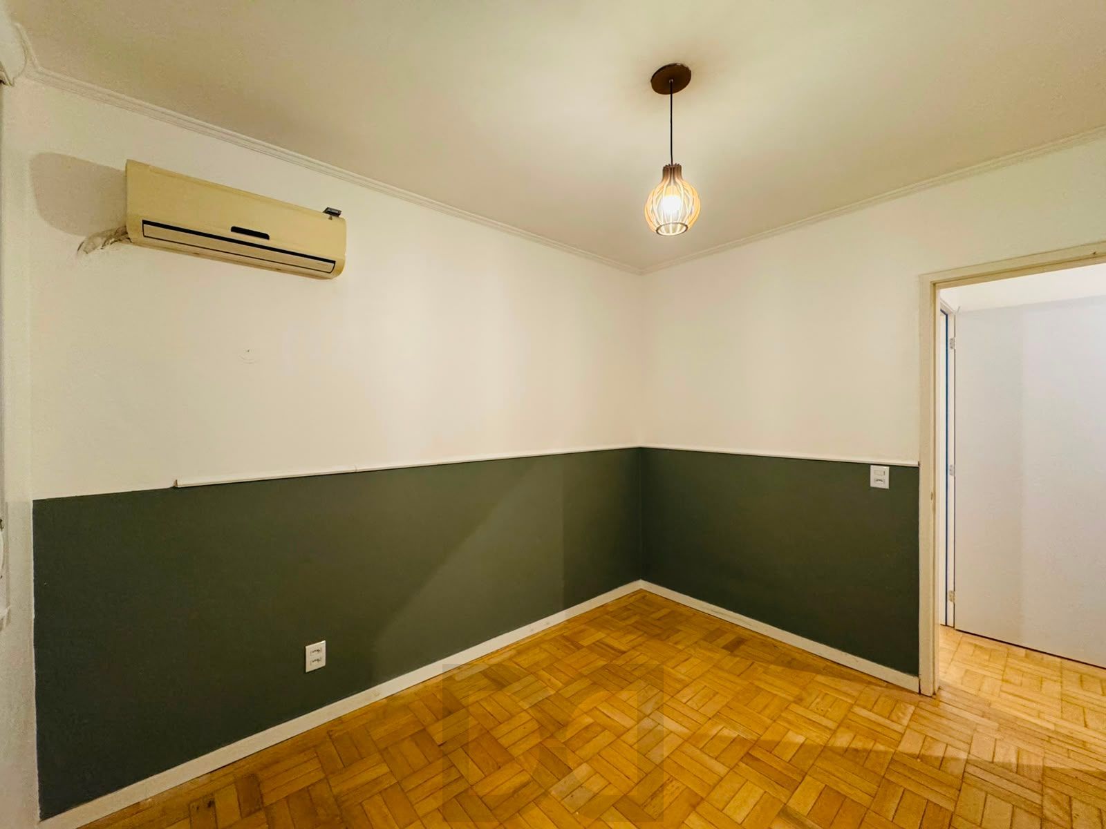 Apartamento reformado de 3 dormitórios com churrasqueira e vaga no Petrópolis — foto 22