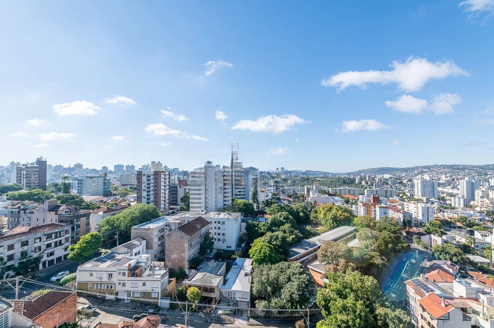 Apartamento de 2 Dormitórios com Suíte, 2 Vagas e Rooftop com Piscina no Petrópolis — foto 2