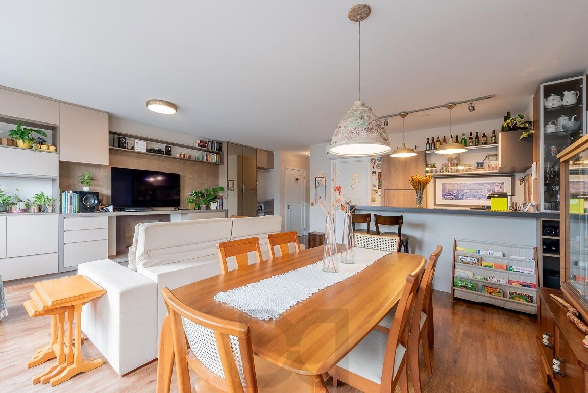Apartamento com 122m² e 3 dormitórios, 3 suítes, 2 vagas no bairro Petrópolis em Porto Alegre para Comprar — foto 4
