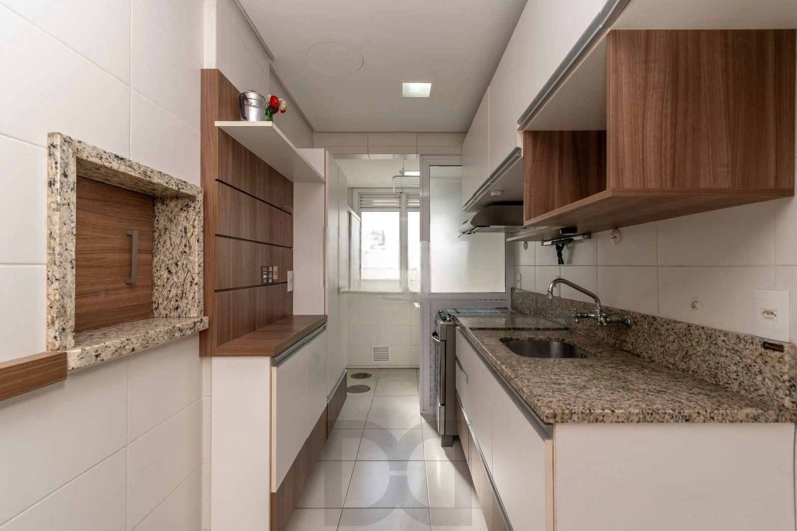 Apartamento 2 dormitórios com suíte — Rua Itapeva, Passo da Areia — foto 14