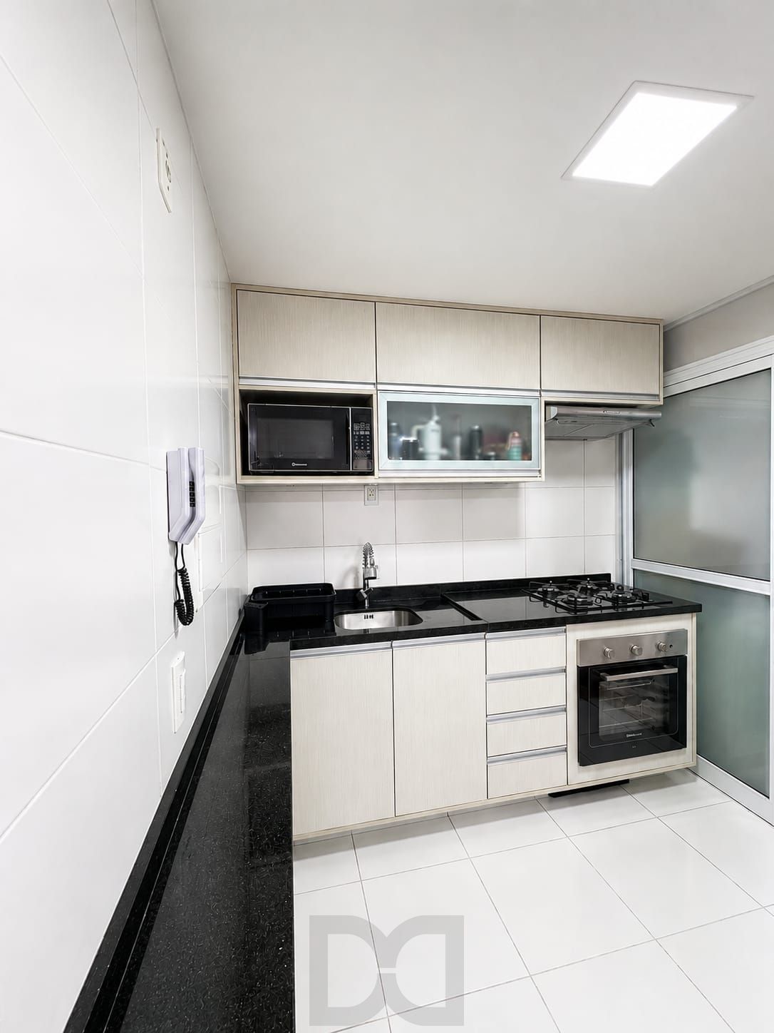Apartamento Semimobiliado com 3 Dormitórios, Suíte e Churrasqueira na Marechal Mesquita — foto 6