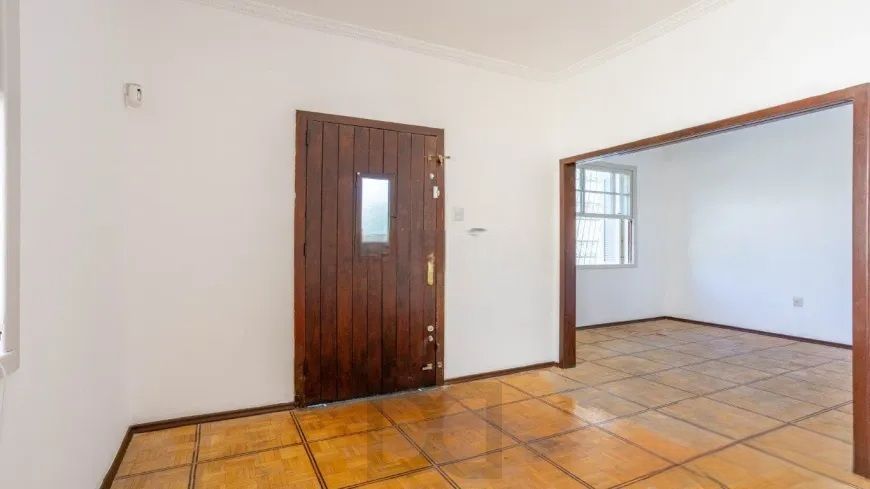 Casa Ampla com Pátio e Excelente Localização no Petrópolis — foto 11