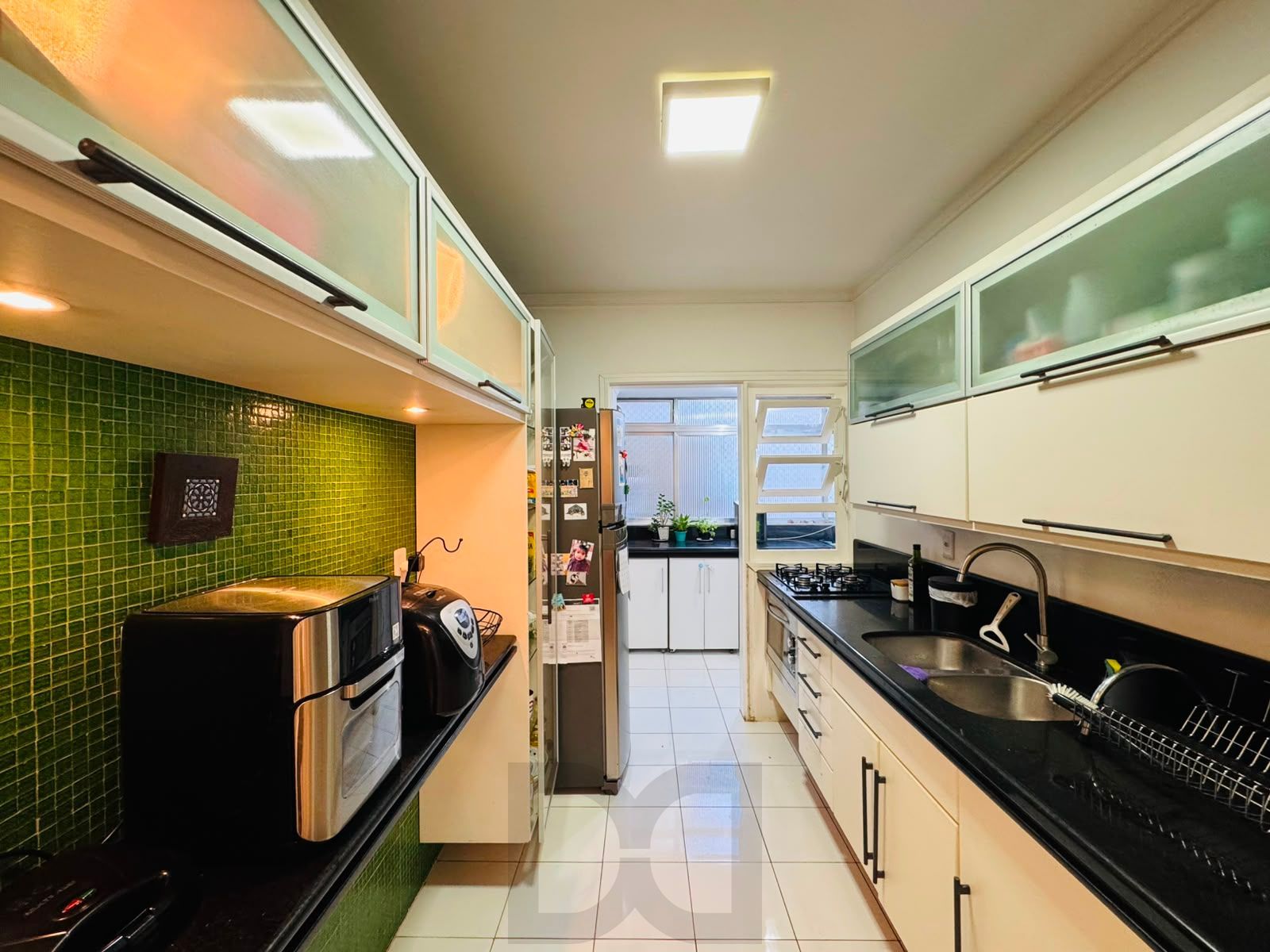 Bela Vista: Apartamento com 2 Dormitórios e 2 Vagas em Localização Privilegiada — foto 9