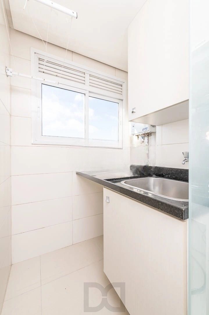 Apartamento de 2 Dormitórios com Suíte, 2 Vagas e Rooftop com Piscina no Petrópolis — foto 9