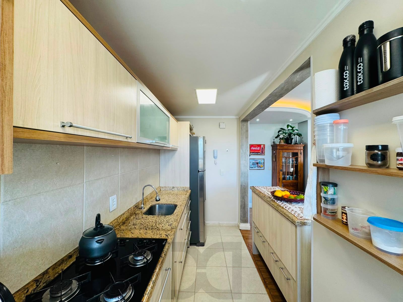 Apartamento Semimobiliado com 3 Dormitórios e Infraestrutura Completa — foto 12