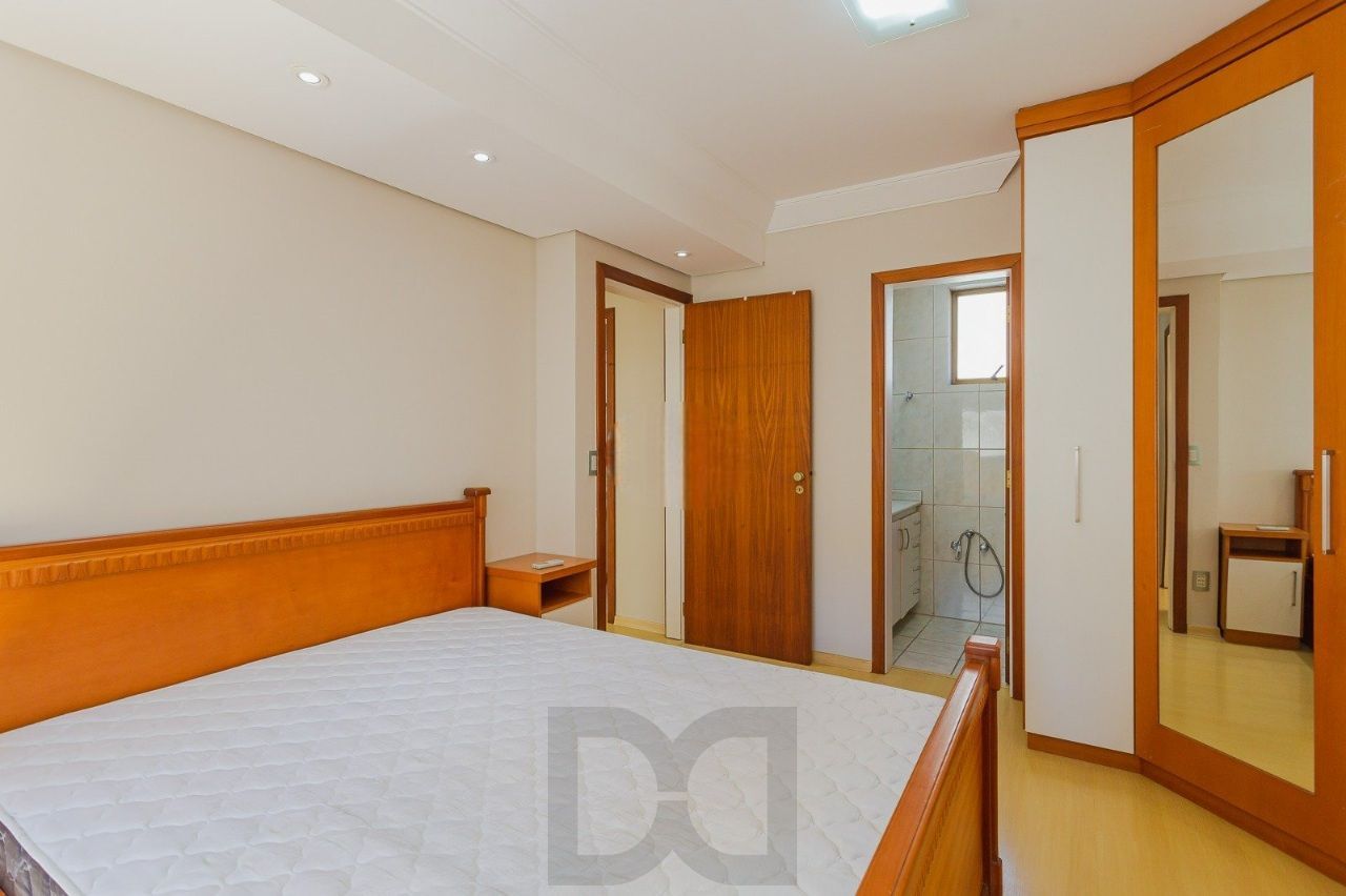 Cobertura charmosa com terraço e 2 vagas no Petrópolis — foto 8