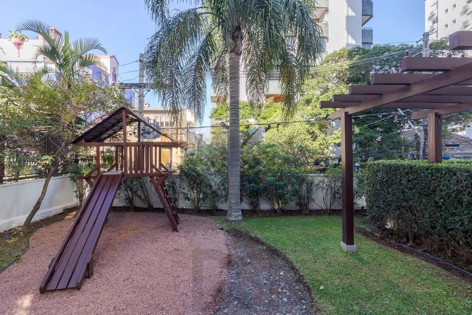 Apartamento de 2 Dormitórios com Suíte, 2 Vagas e Rooftop com Piscina no Petrópolis — foto 32
