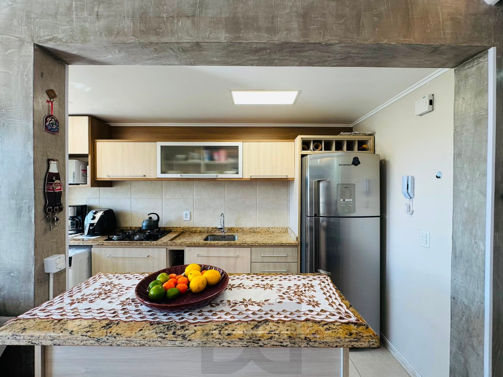 Apartamento Semimobiliado com 3 Dormitórios e Infraestrutura Completa — foto 9