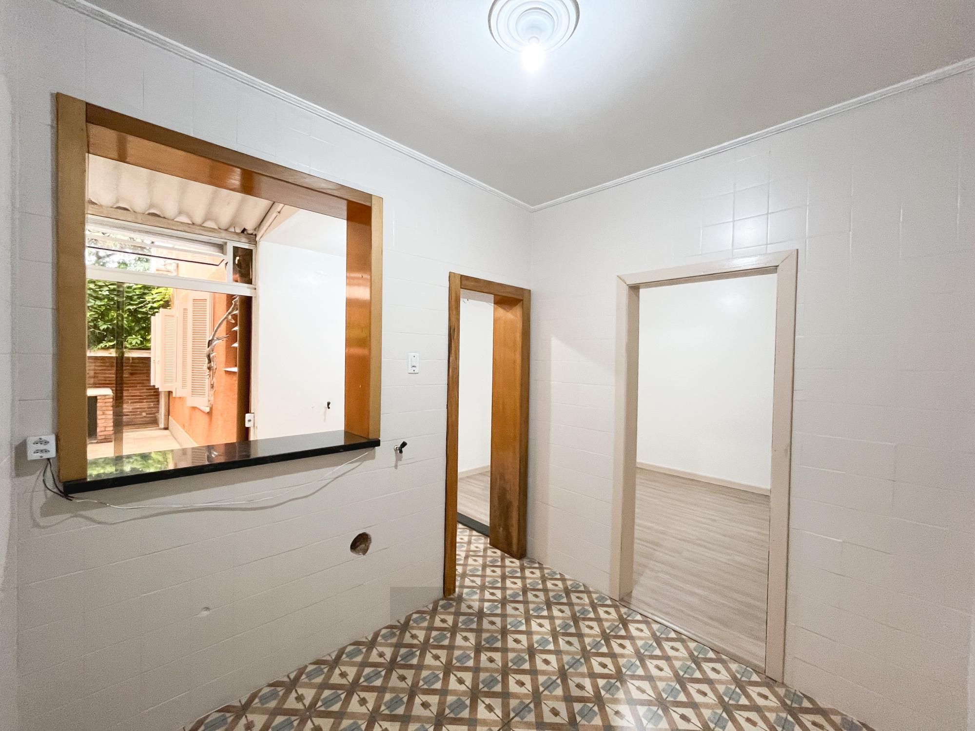 Apartamento 2 dormitórios com pátio no bairro Navegantes, em Porto Alegre. — foto 3