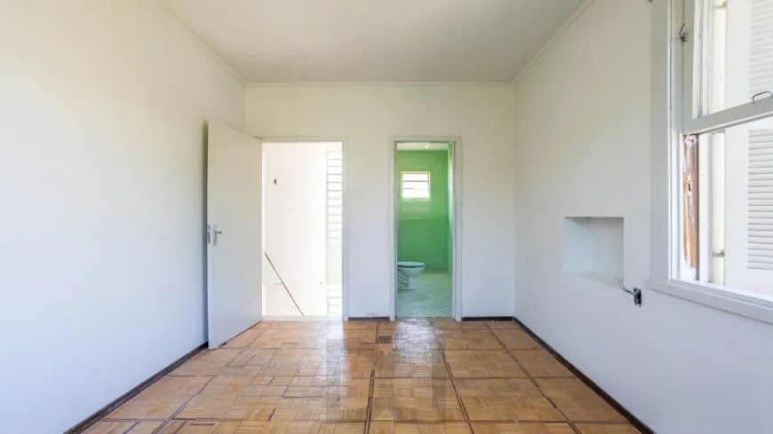 Casa Ampla com Pátio e Excelente Localização no Petrópolis — foto 22