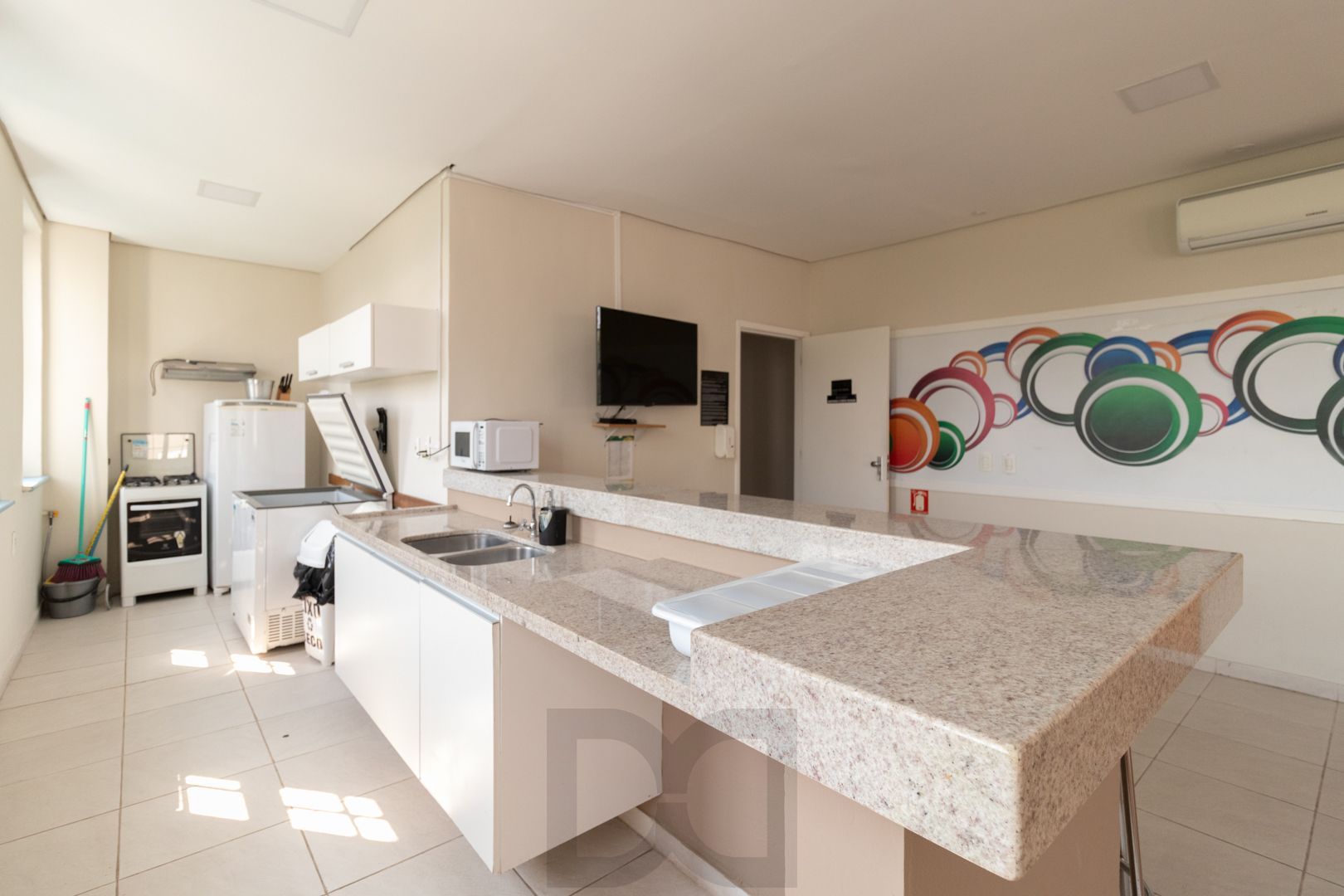 Apartamento Semimobiliado com 3 Dormitórios, Suíte e Churrasqueira na Marechal Mesquita — foto 28