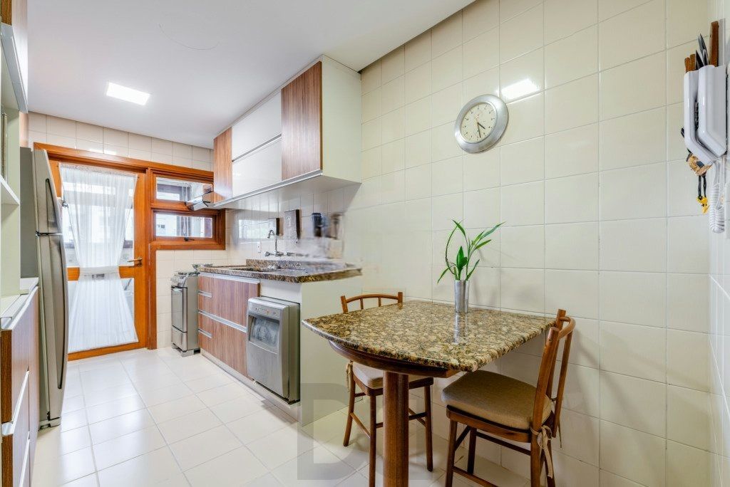 1 Vaga de Garagem + Depósito Privativo | Vista Panorâmica e 3 Dormitórios no Petrópolis — foto 16