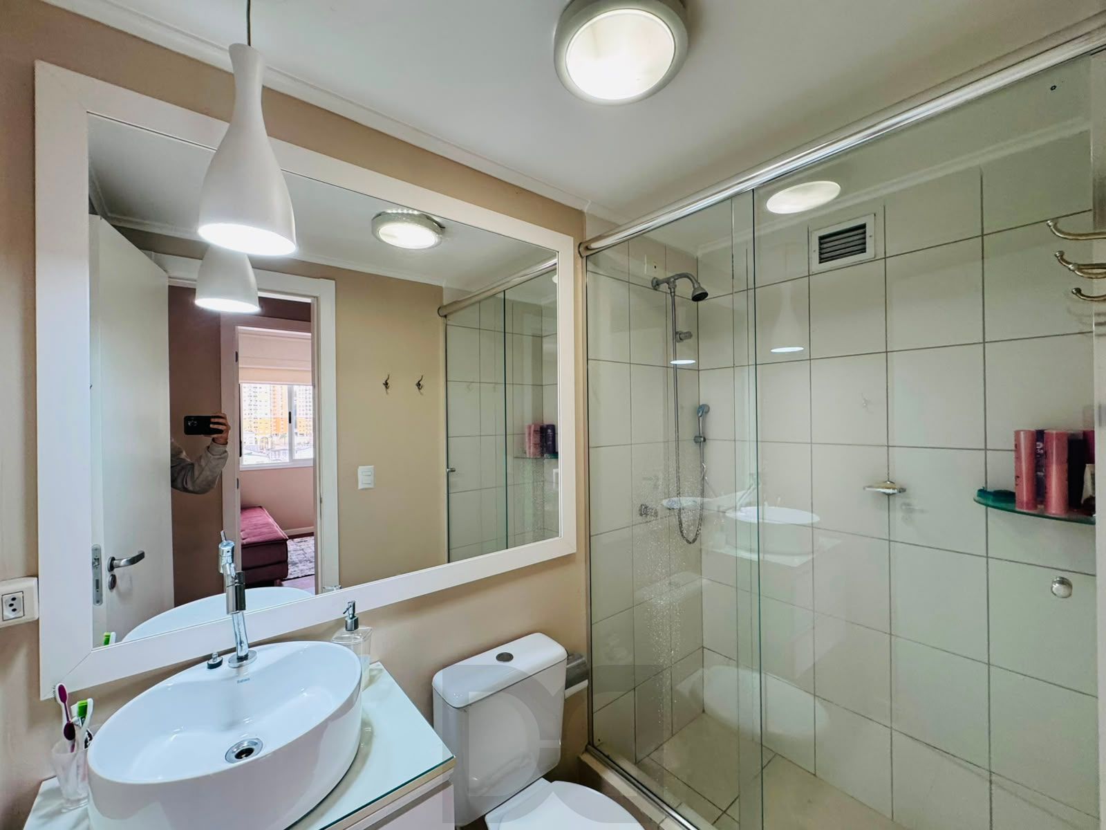 Apartamento 100% Mobiliado à Venda no Bairro Partenon – 2 Dormitórios, 1 Suíte, Elevador e Vaga de Garagem — foto 17