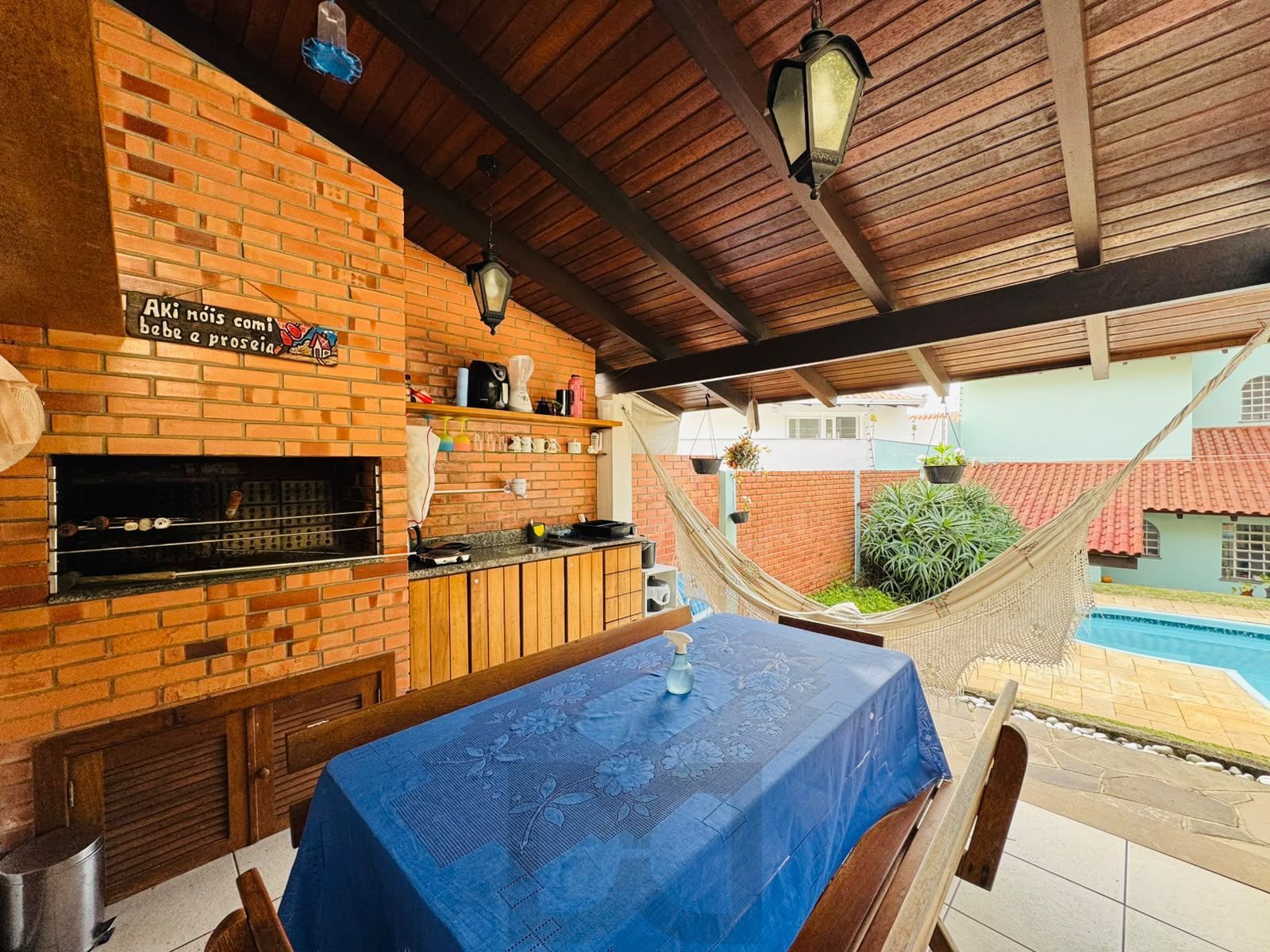Casa com 5 quartos e 250m² à venda em Chácara das Pedras, Porto Alegre — foto 19