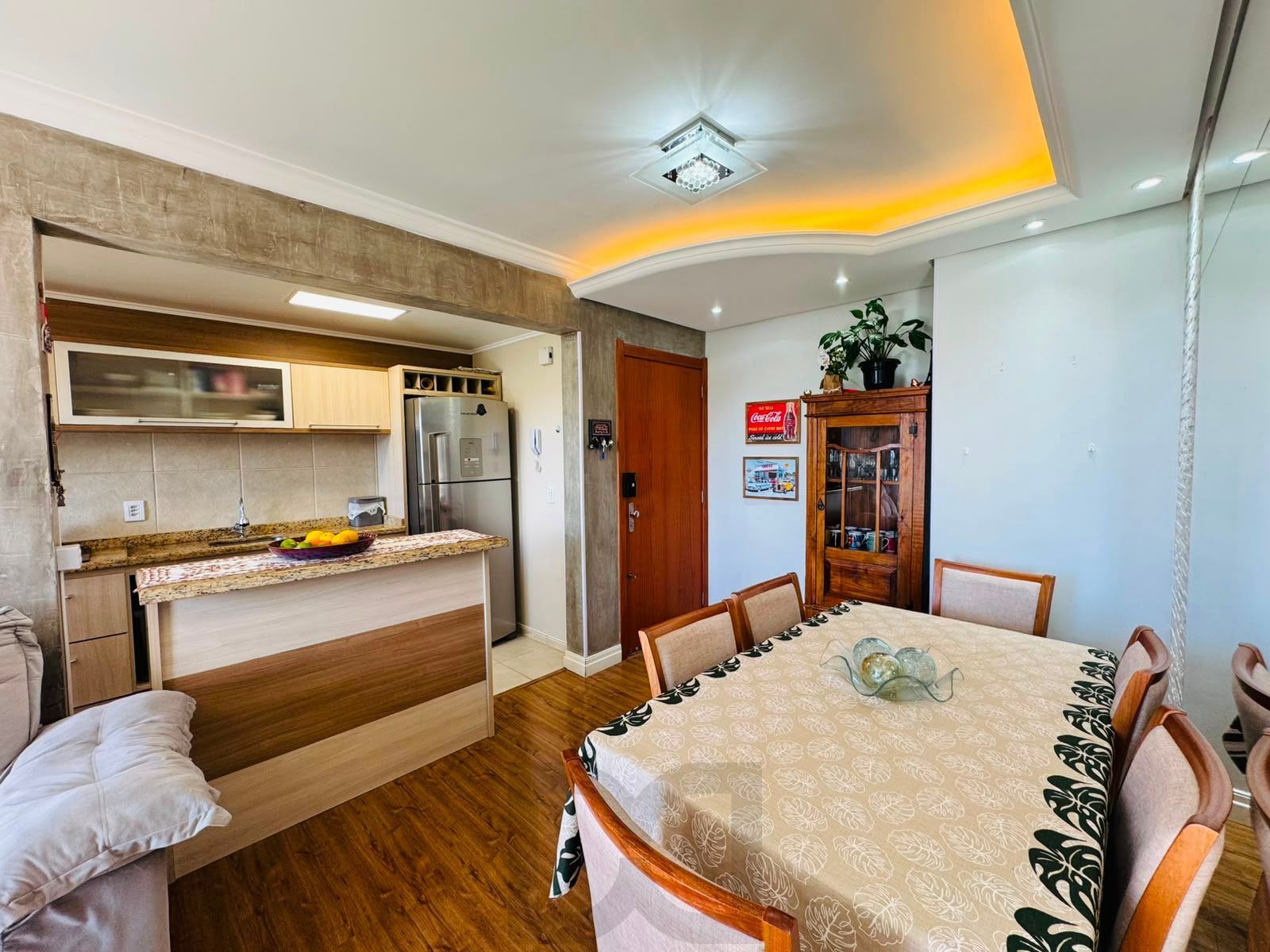 Apartamento Semimobiliado com 3 Dormitórios e Infraestrutura Completa — foto 7