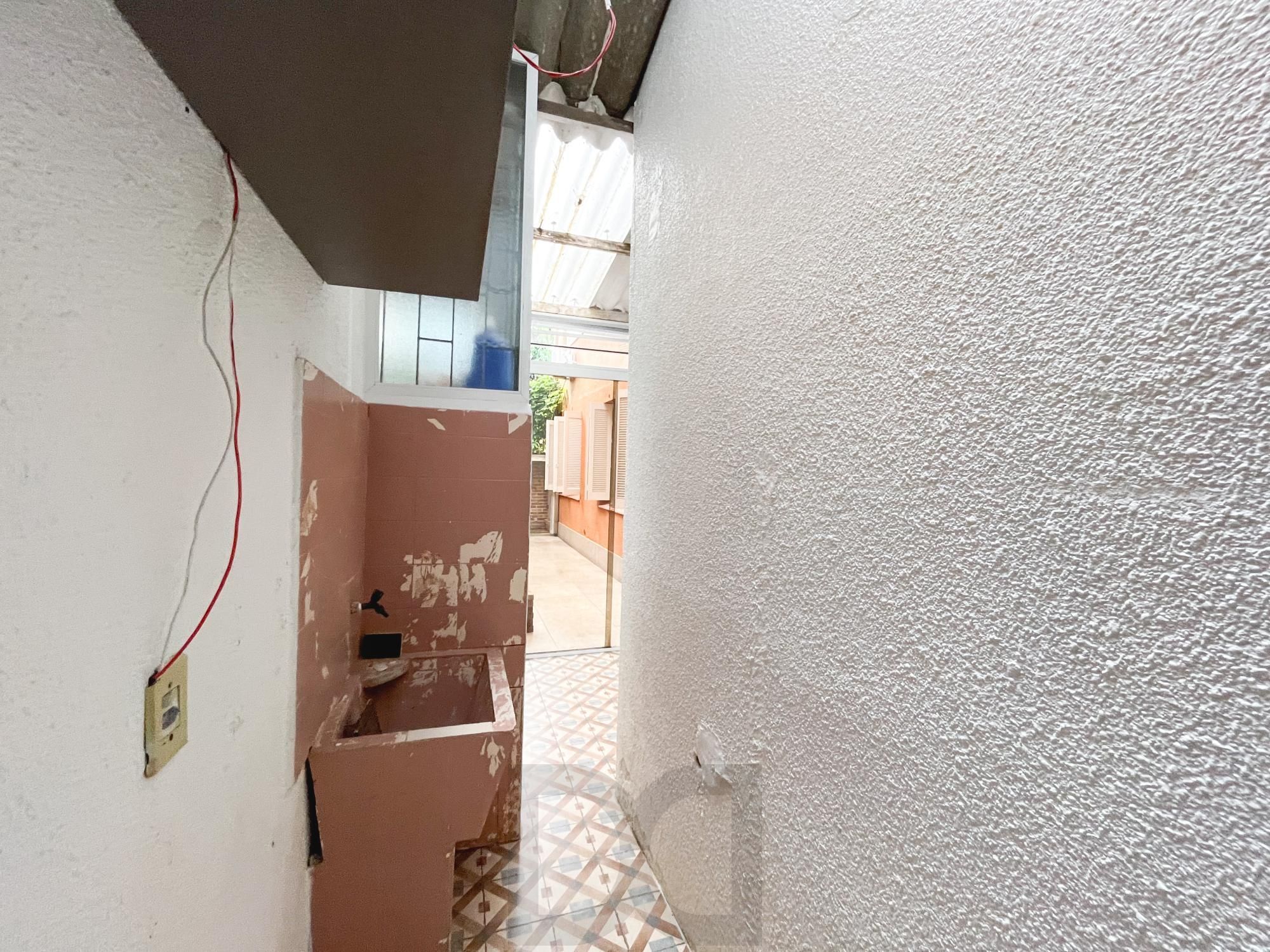 Apartamento 2 dormitórios com pátio no bairro Navegantes, em Porto Alegre. — foto 9