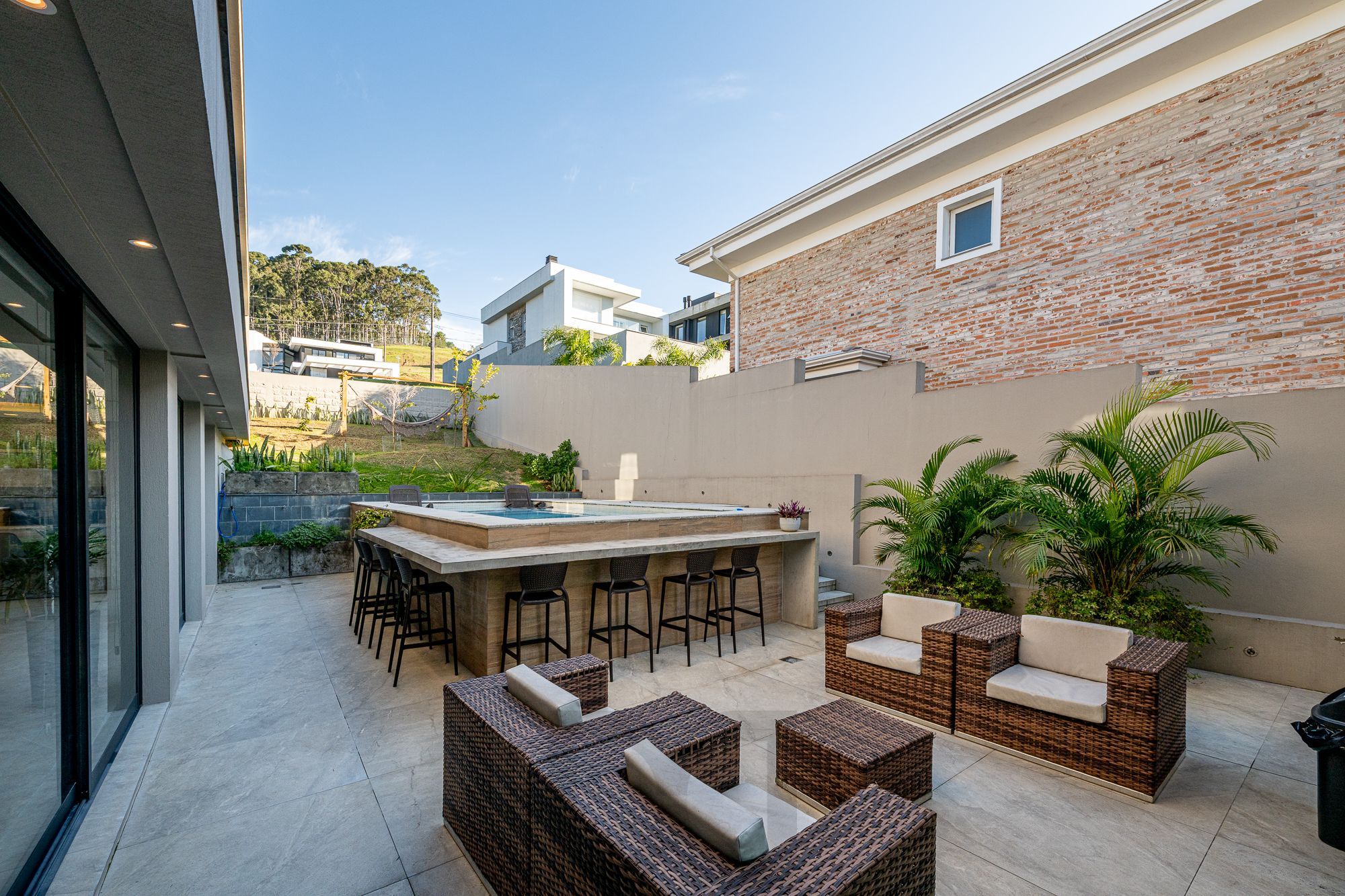 Casa ampla e aconchegante no Alphaville com piscina e segurança 24h — foto 29