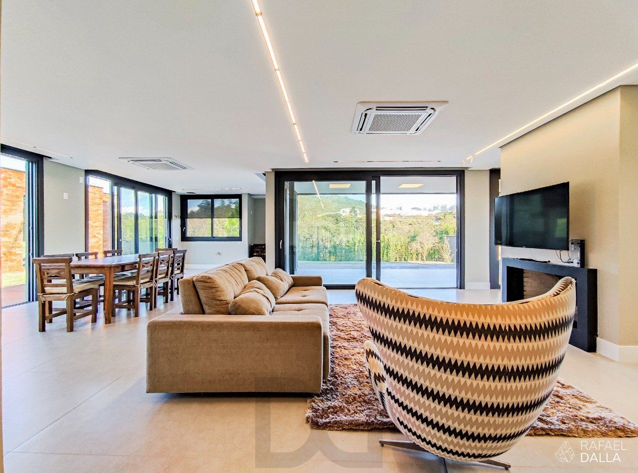Casa Condominio para Venda - 477m², 4 dormitórios, sendo 4 suites, 4 vagas - Alphaville — foto 2