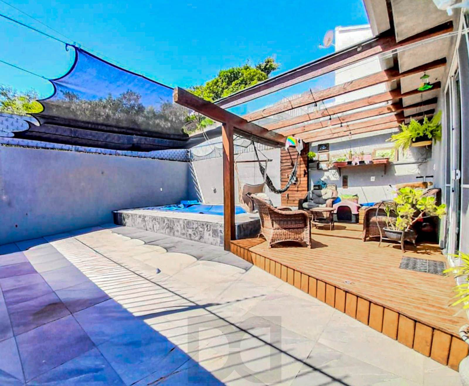 Casa de esquina com 183m² - 3 dorm, 1 suite - Guarujá — foto 6