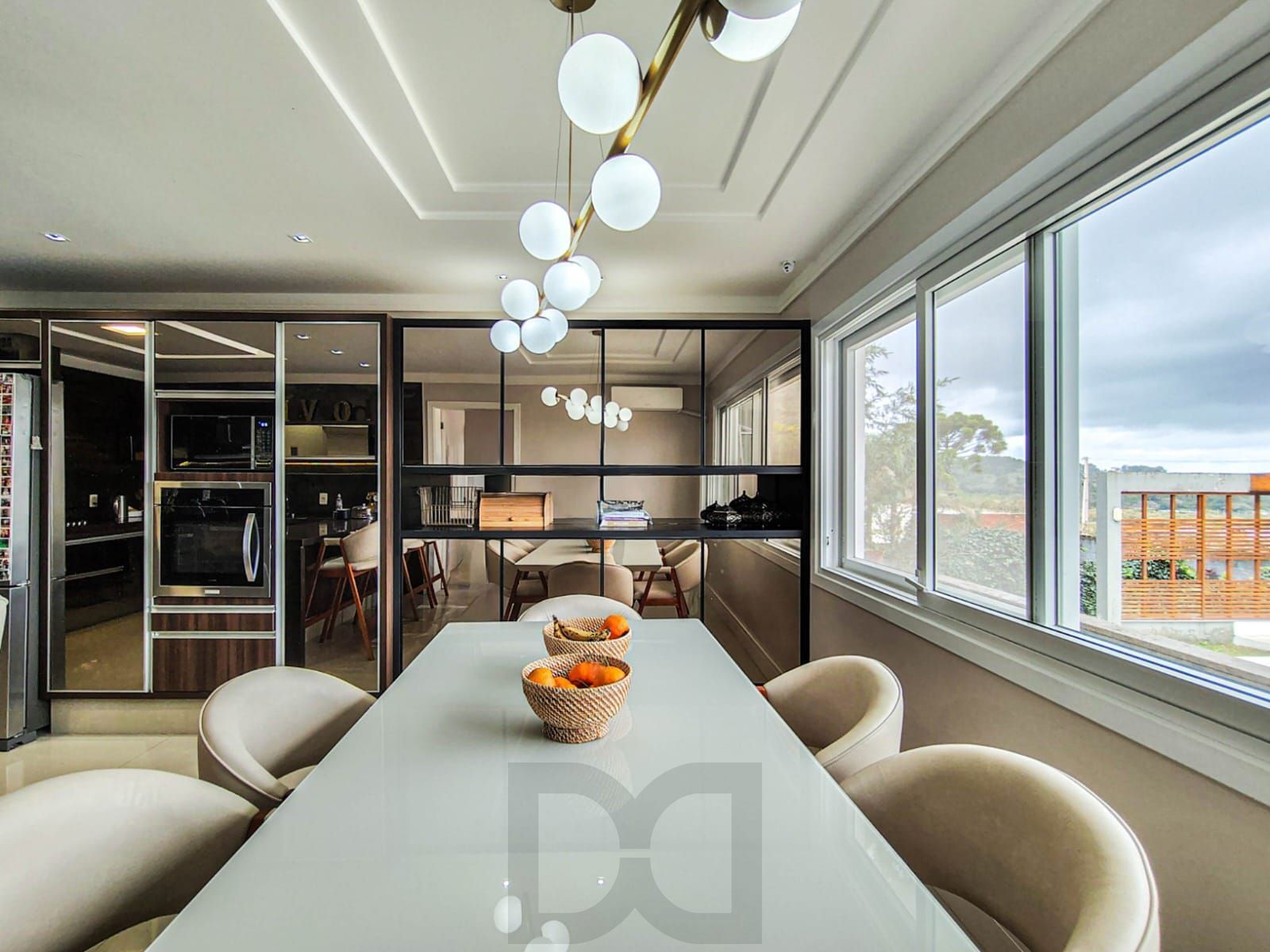 Casa mobiliada com 377m² com 4 dormitórios — foto 22