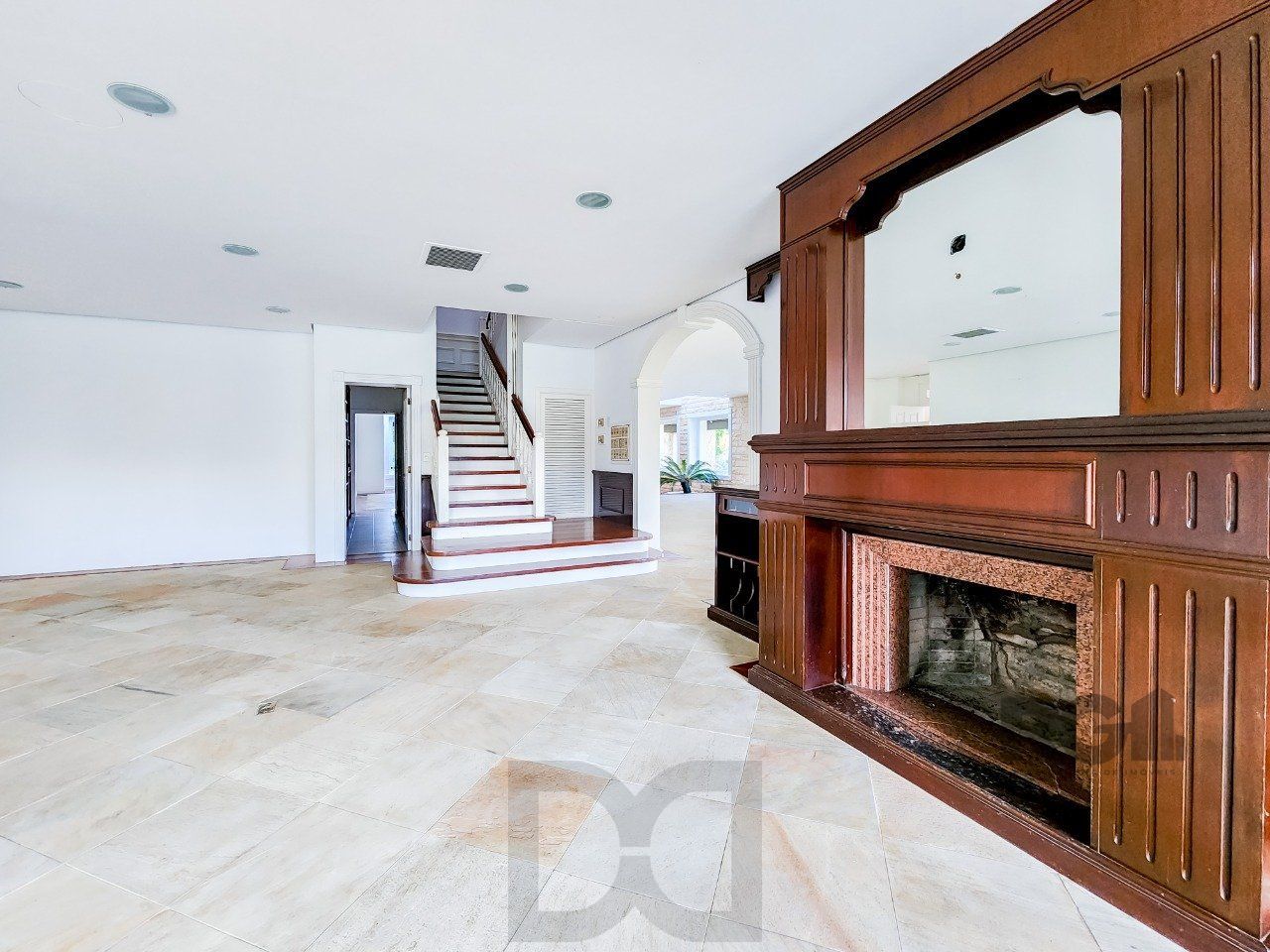 Casa de Fazenda com 1.318m² — foto 14