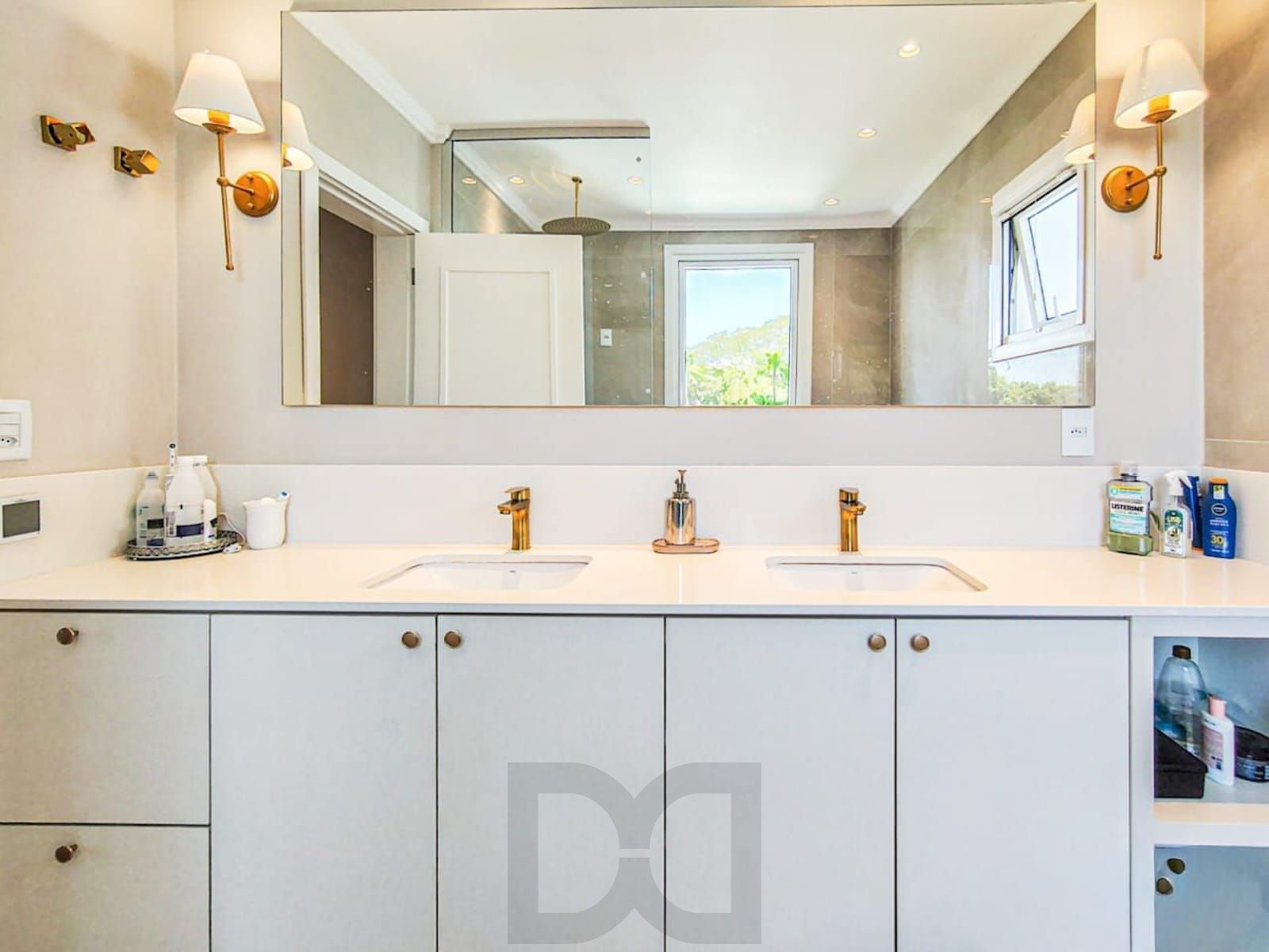 Casa mobiliada em condomínio Alphaville com 4 suítes, área verde nos fundos e piscina — foto 33