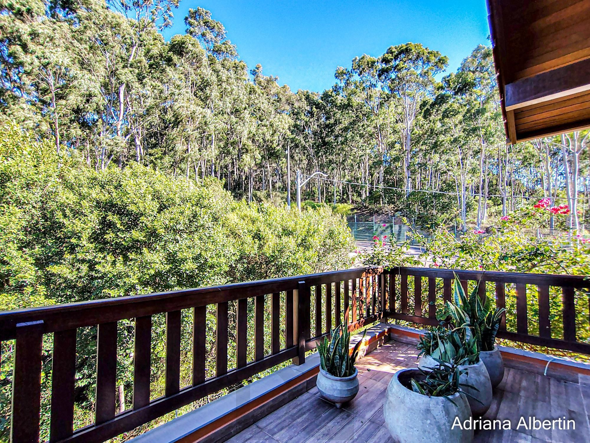 Casa estilo sítio no Alphaville Porto Alegre | Lago com carpas, pomar e vista permanente para o verde — foto 47