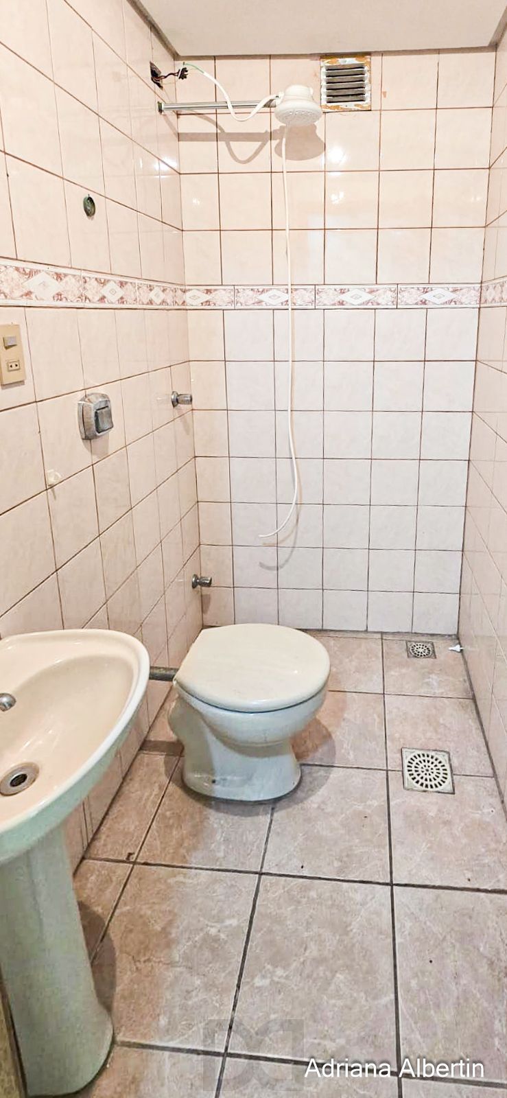 Prédio comercial com 239m² — foto 6