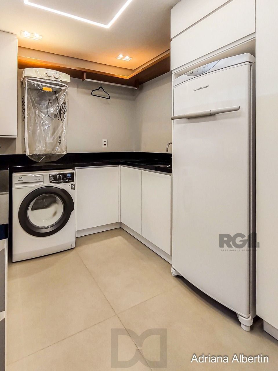 Casa Condominio para Venda - 287.21m², 3 dormitórios, sendo 3 suites, 2 vagas - Alphaville — foto 15