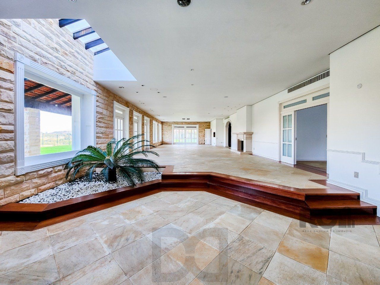 Casa de Fazenda com 1.318m² — foto 8