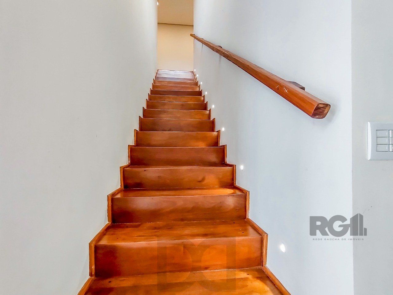 Casa com 284m² - em terreno de 566m² - Alphaville Porto Alegre — foto 21